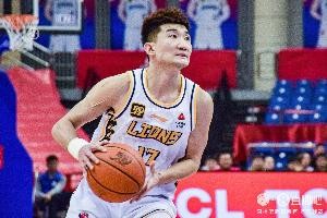 孙铭徽没有恢复到最好的状态 青岛外援的发挥和广厦有差距