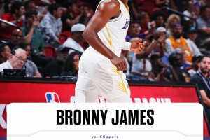 万博电竞-拉胯！一年就退步，这可是17号秀，湖人无奈啊，交易价值直线下降