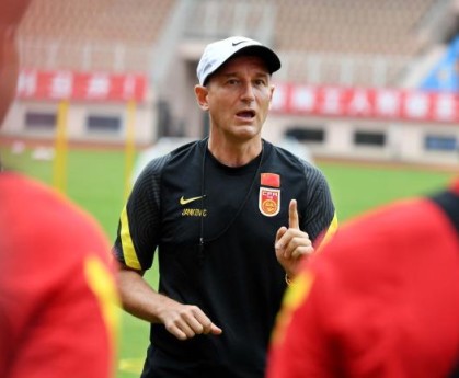 万博体育官网-国足缺练扬科维奇专治这病 国脚小心要被“扒层皮”