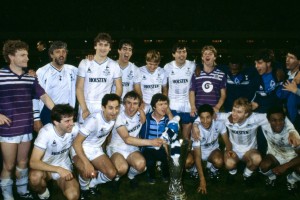 ?热刺上一次夺得欧联杯冠军时，这个世界都发生了什么？